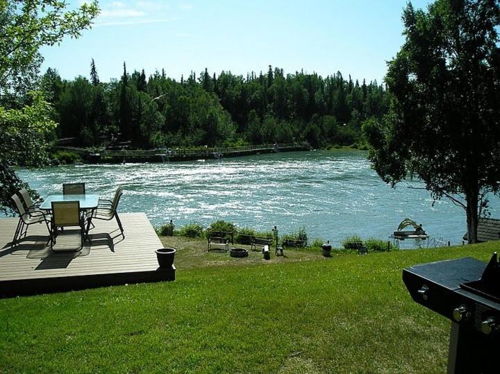 Kenai River Lodge Soldotna Bagian luar foto